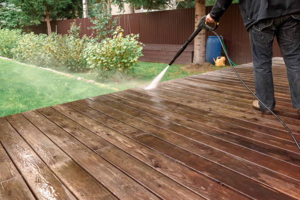 Best Pool Deck Cleaning  in Kingston, IL